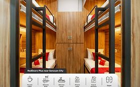 Reddoorz Plus Near Senayan City